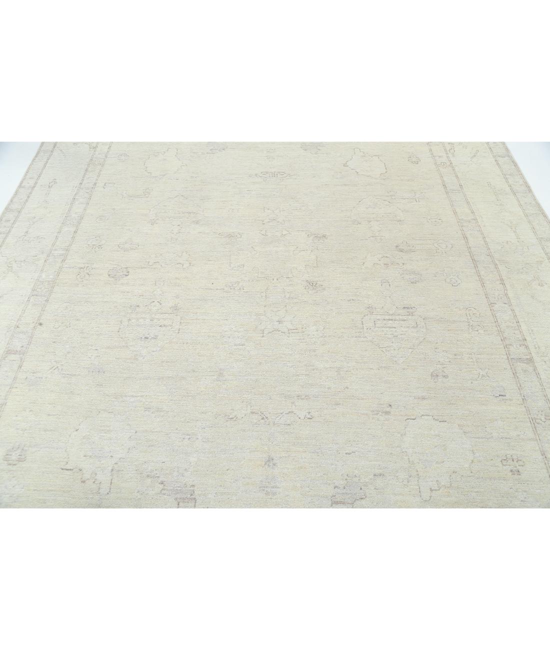 Hand Knotted Oushak Wool Rug - 7'11'' x 9'3'' 7' 11" X 9' 3" (241 X 282) / Taupe / Ivory