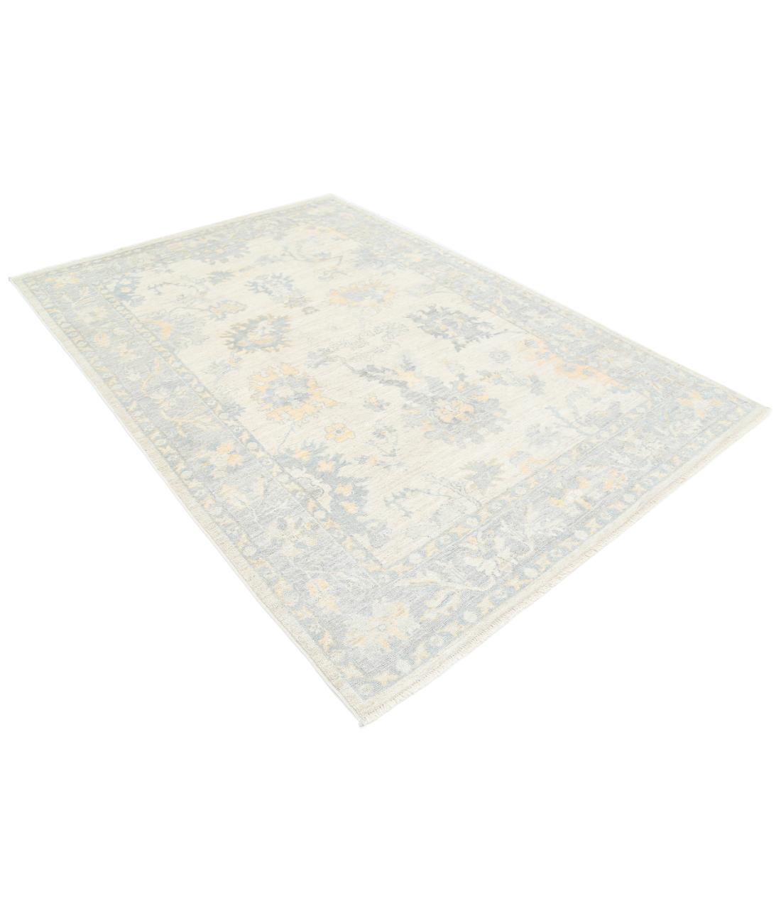 Hand Knotted Oushak Wool Rug - 6'2'' x 8'9'' 6' 2" X 8' 9" (188 X 267) / Ivory / Grey