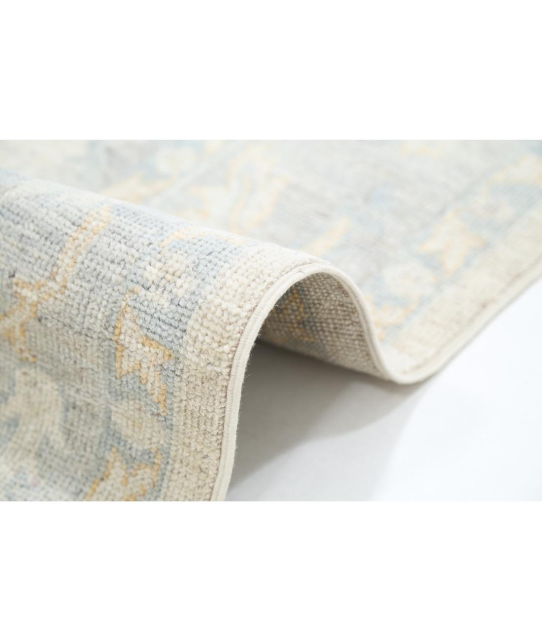 Hand Knotted Oushak Wool Rug - 6'2'' x 8'9'' 6' 2" X 8' 9" (188 X 267) / Ivory / Grey