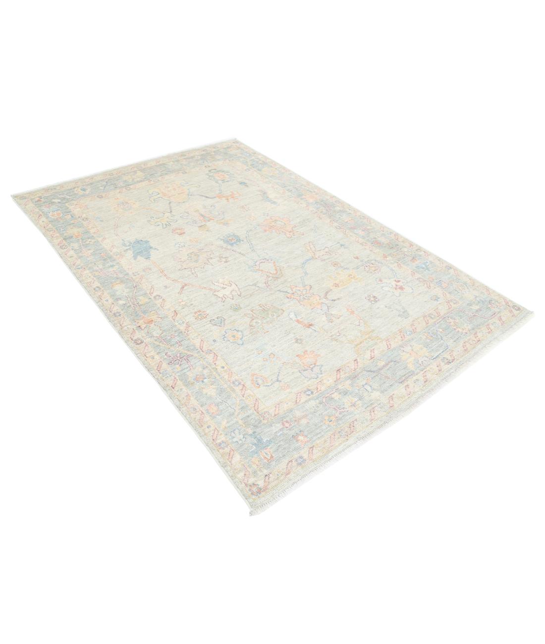 Hand Knotted Oushak Wool Rug - 4'11'' x 7'3''