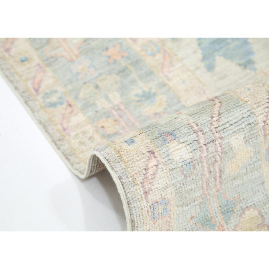 Hand Knotted Oushak Wool Rug - 4'11'' x 7'3''