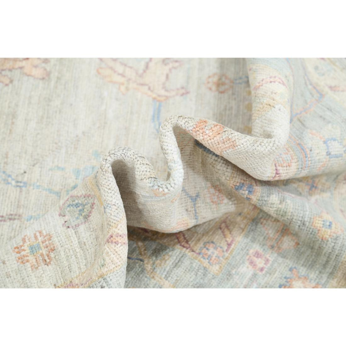 Hand Knotted Oushak Wool Rug - 4'11'' x 7'3''