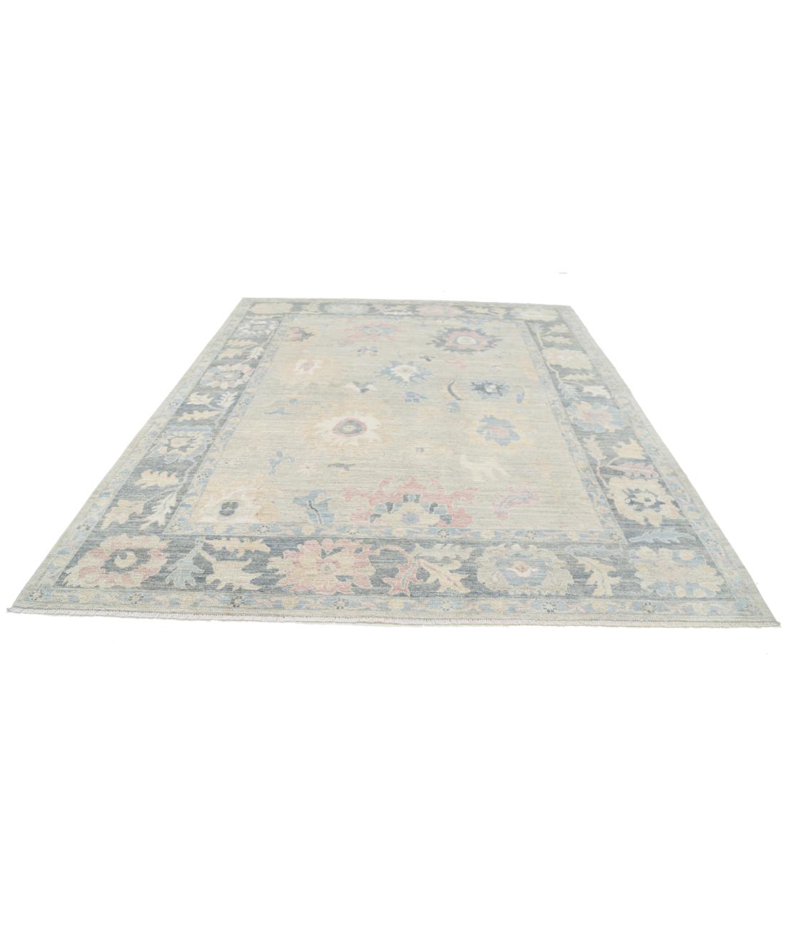 Hand Knotted Oushak Wool Rug - 8'5'' x 9'11'' 8' 5" X 9' 11" (257 X 302) / Silver / Grey