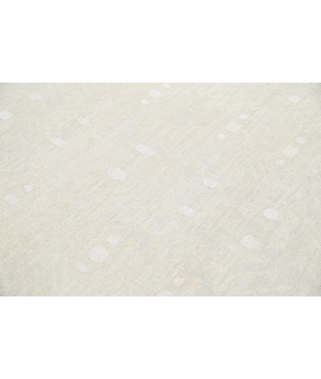 Hand Knotted Oushak Wool Rug - 8'2'' x 10'4'' 8' 2" X 10' 4" (249 X 315) / Grey / Ivory