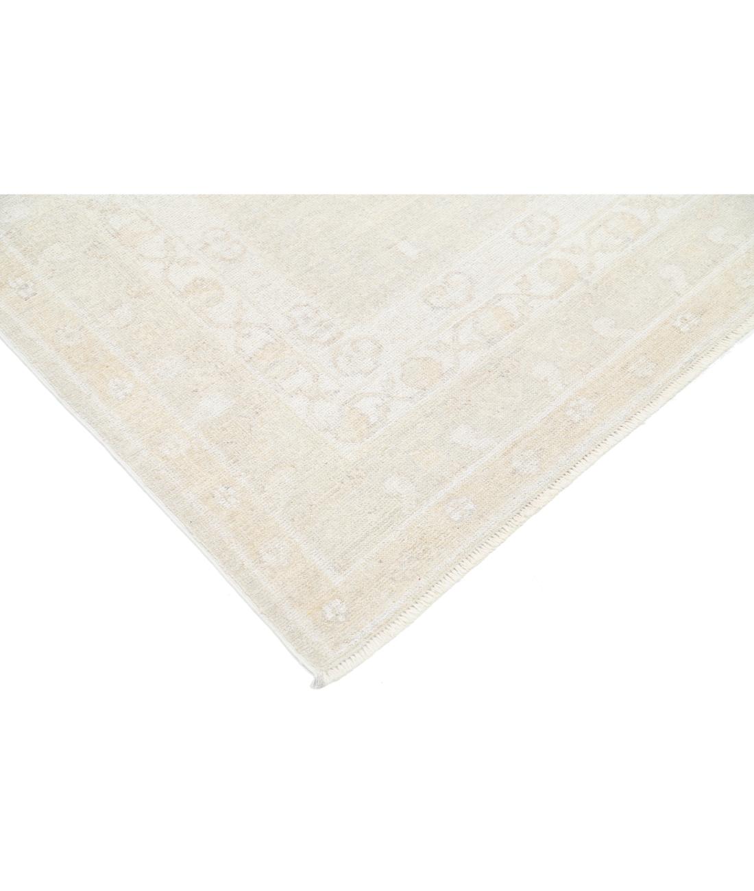 Hand Knotted Oushak Wool Rug - 8'2'' x 10'4'' 8' 2" X 10' 4" (249 X 315) / Grey / Ivory
