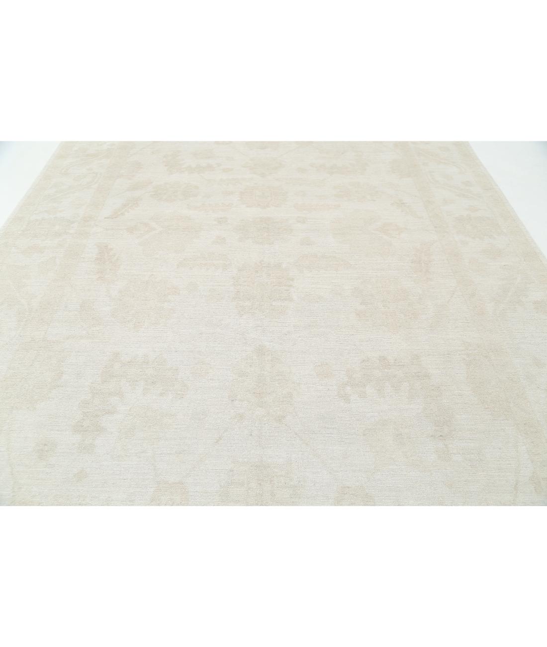 Hand Knotted Oushak Wool Rug - 8'10'' x 11'9'' 8' 10" X 11' 9" (269 X 358) / Taupe / Ivory