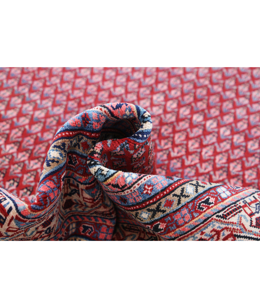 Hand Knotted Persian Mir Saraband Wool Rug - 6'10'' x 10'2'' 6'10'' x 10'2'' (205 X 305) / Red / Multi