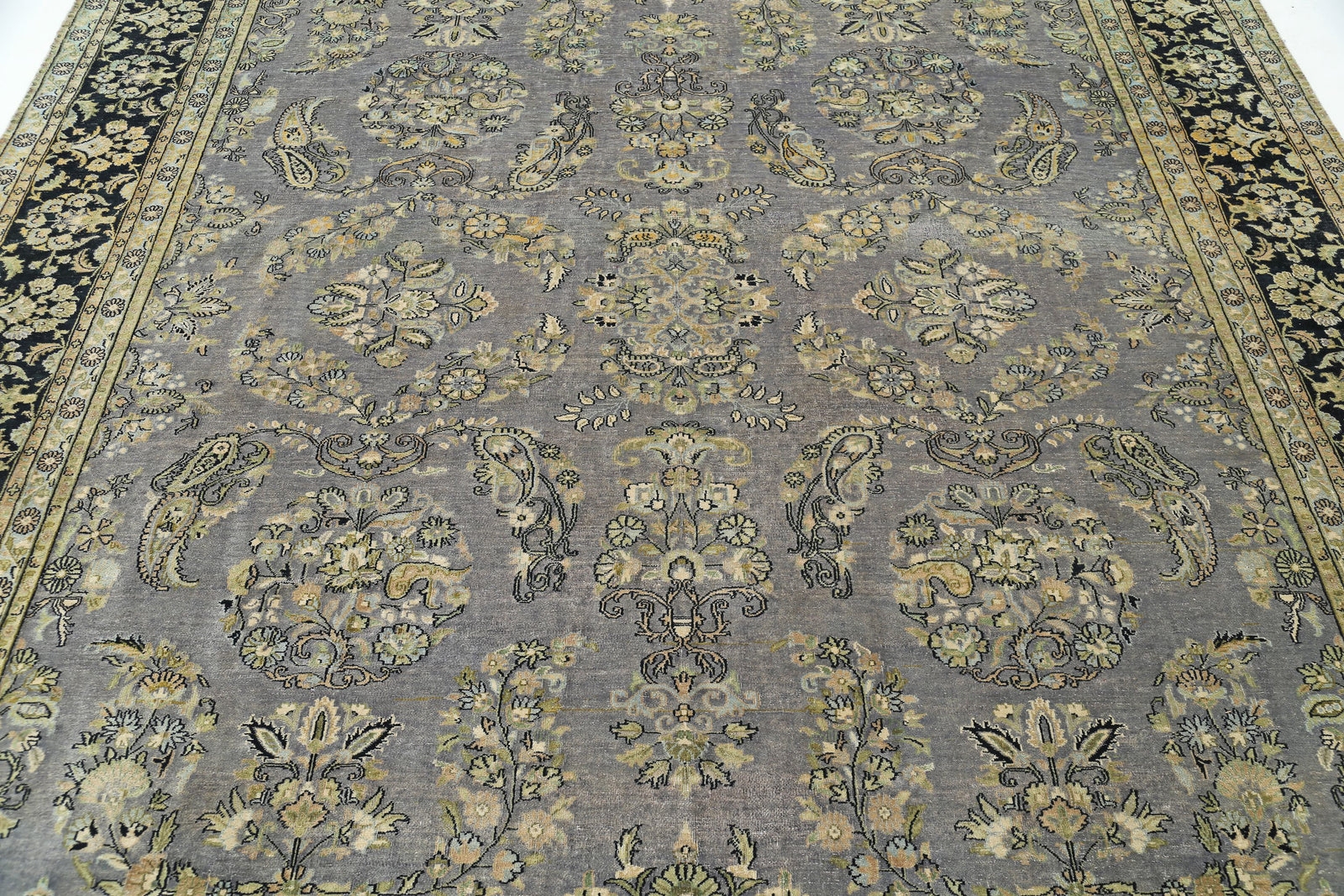 Hand Knotted Traditional Sarouk Wool Rug - 8'8'' x 11'6''