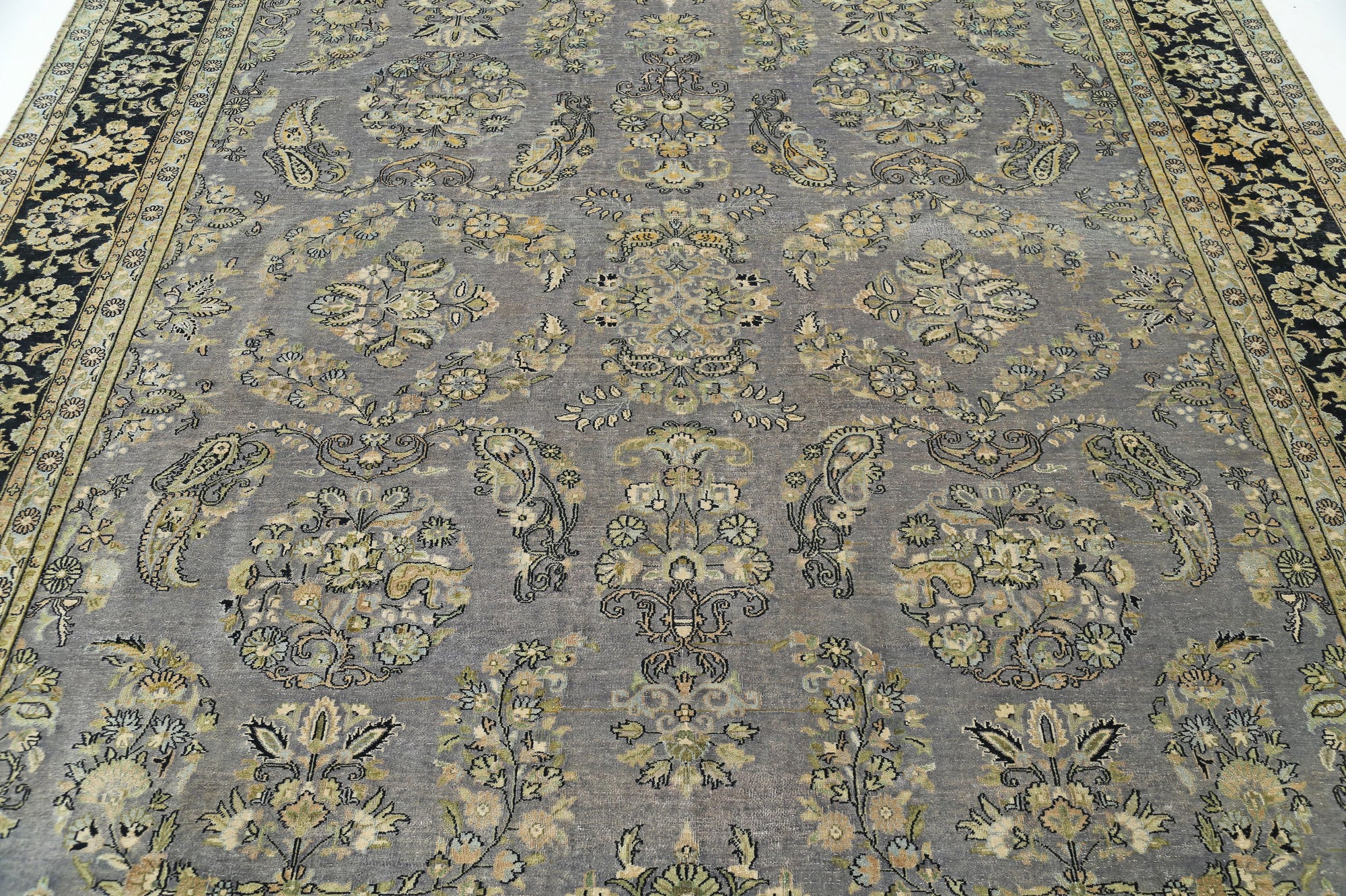 Hand Knotted Traditional Sarouk Wool Rug - 8'8'' x 11'6''