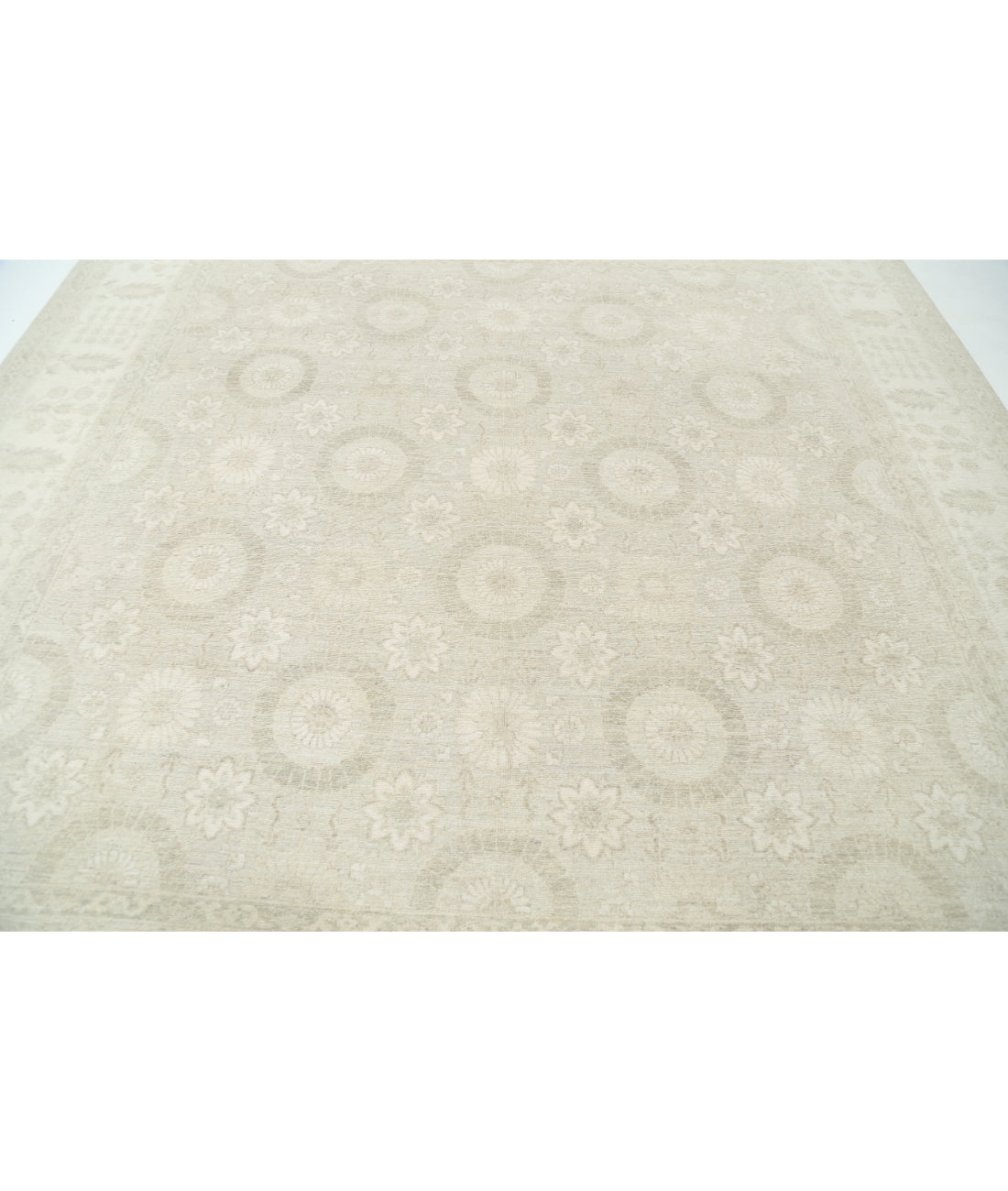 Hand Knotted Serenity Wool Rug - 10'5'' x 10'9'' 10' 5" X 10' 9" (318 X 328) / Grey / Ivory