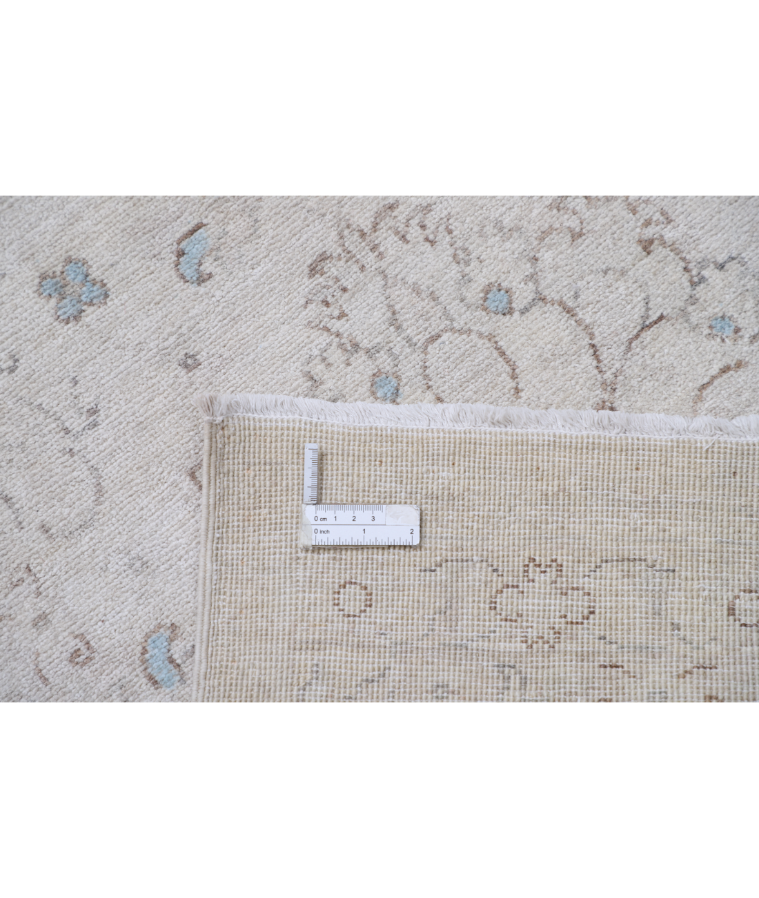 Hand Knotted Serenity Wool Rug 2' 7" X 8' 7" 2' 7" X 8' 7" (79 X 262) / Ivory / Brown