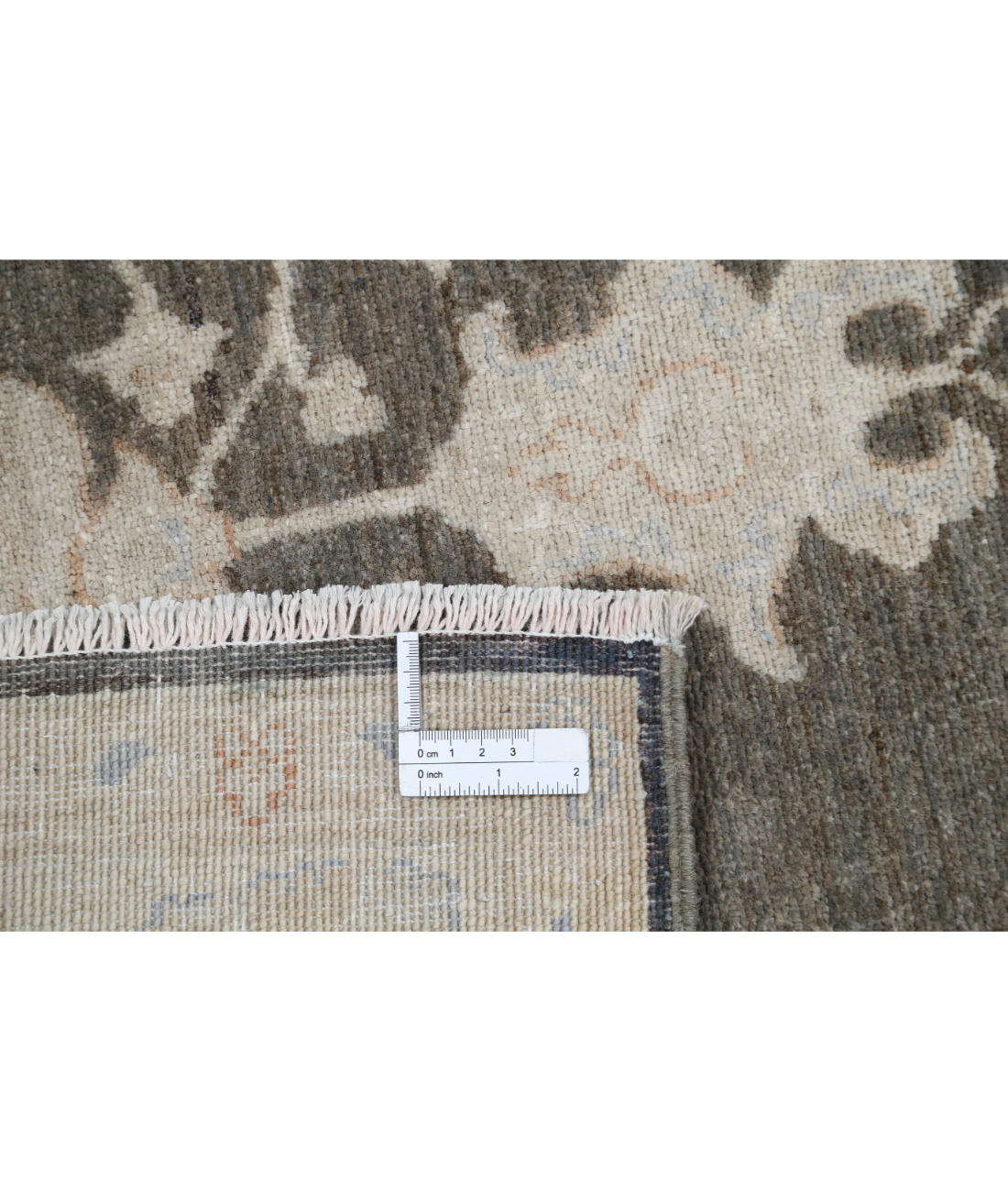 Hand Knotted Serenity Wool Rug 4' 0" X 6' 1" 4' 0" X 6' 1" (122 X 185) / Brown / Ivory