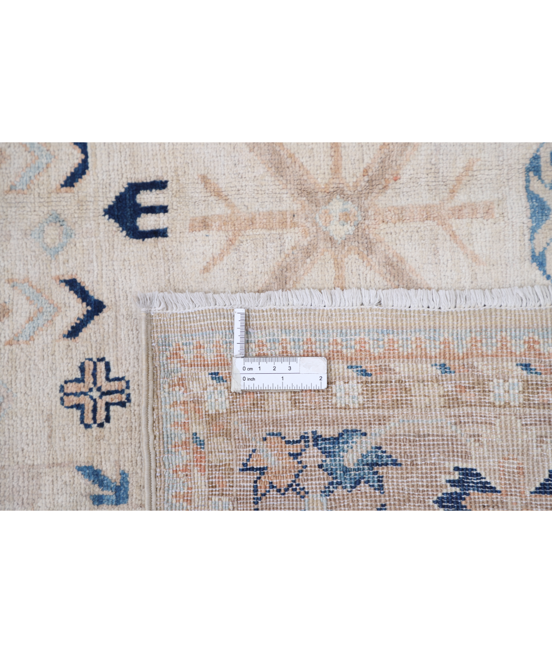 Hand Knotted Serenity Wool Rug 4' 9" X 6' 4" 4' 9" X 6' 4" (145 X 193) / Ivory / Red