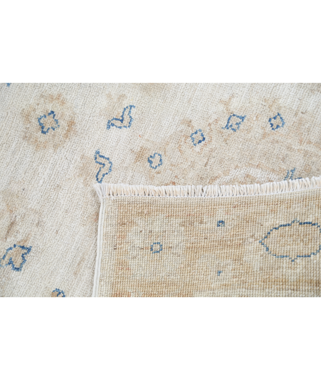 Hand Knotted Serenity Wool Rug 2' 6" X 3' 9" 2' 6" X 3' 9" (76 X 114) / Beige / Brown