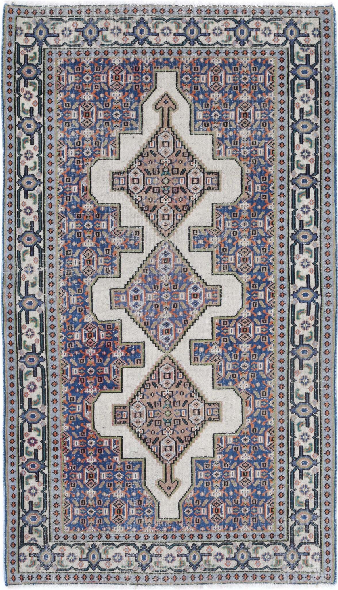 hand-knotted-shiraz-wool-rug-5019054.jpg