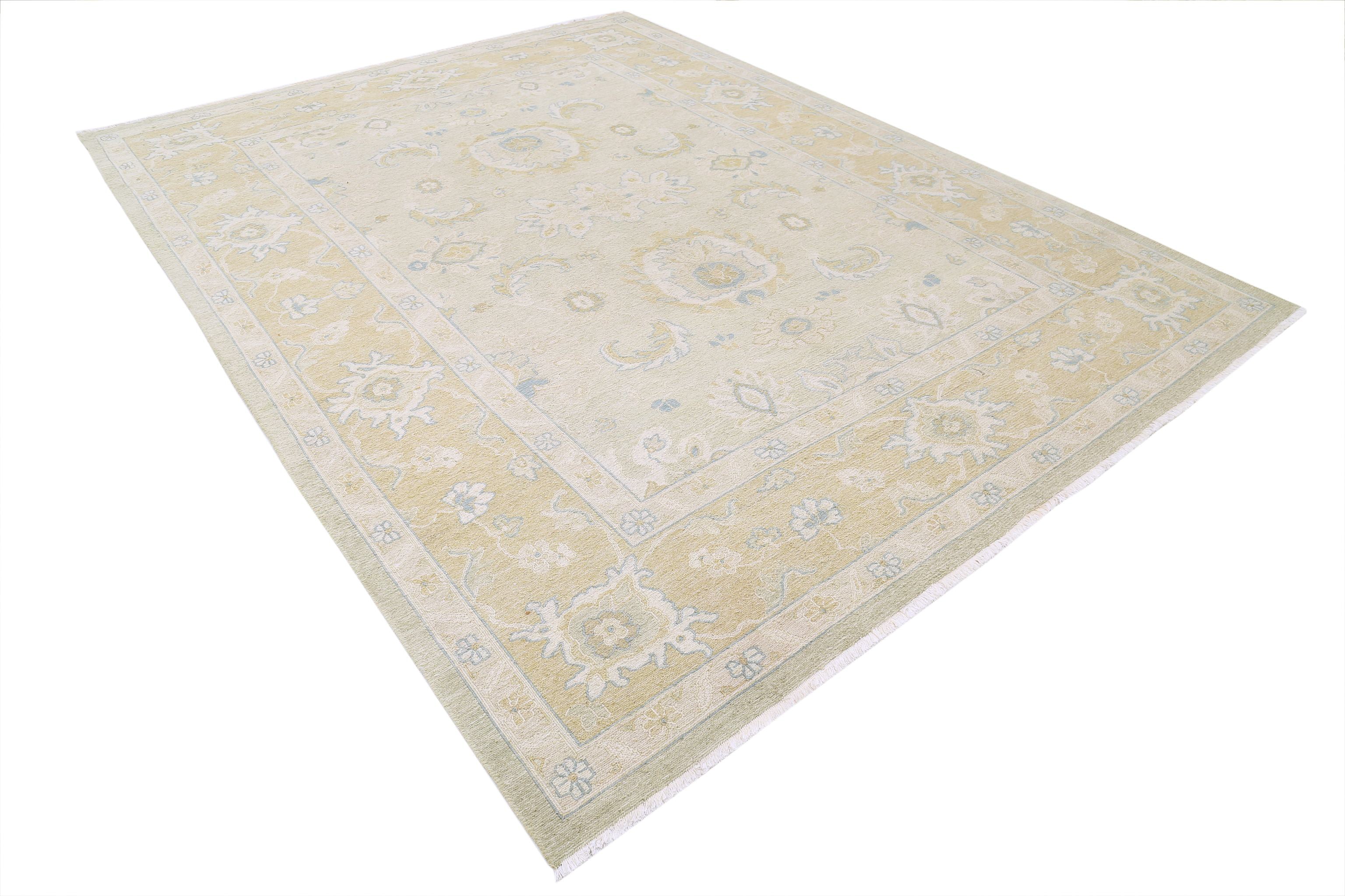 Hand Woven Serenity Sumak Wool Rug - 8'2'' x 10'11''