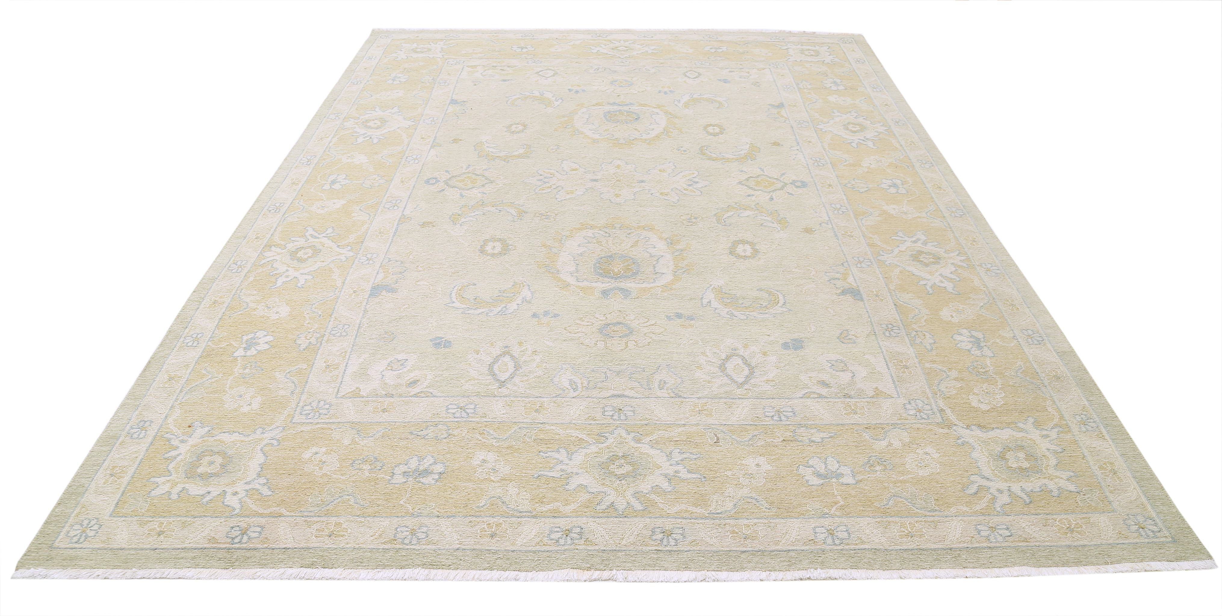 Hand Woven Serenity Sumak Wool Rug - 8'2'' x 10'11''