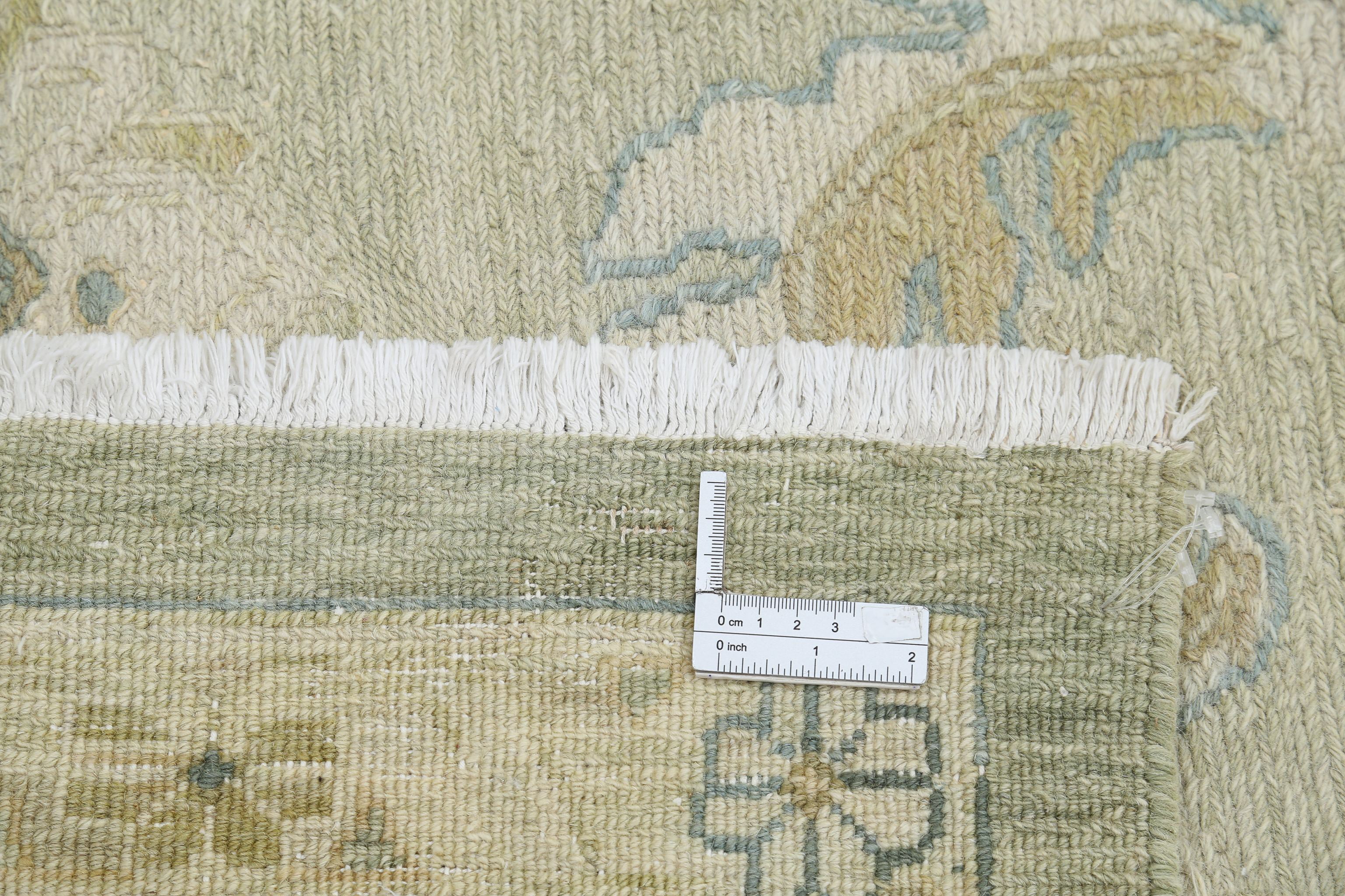 Hand Woven Serenity Sumak Wool Rug - 8'2'' x 10'11''