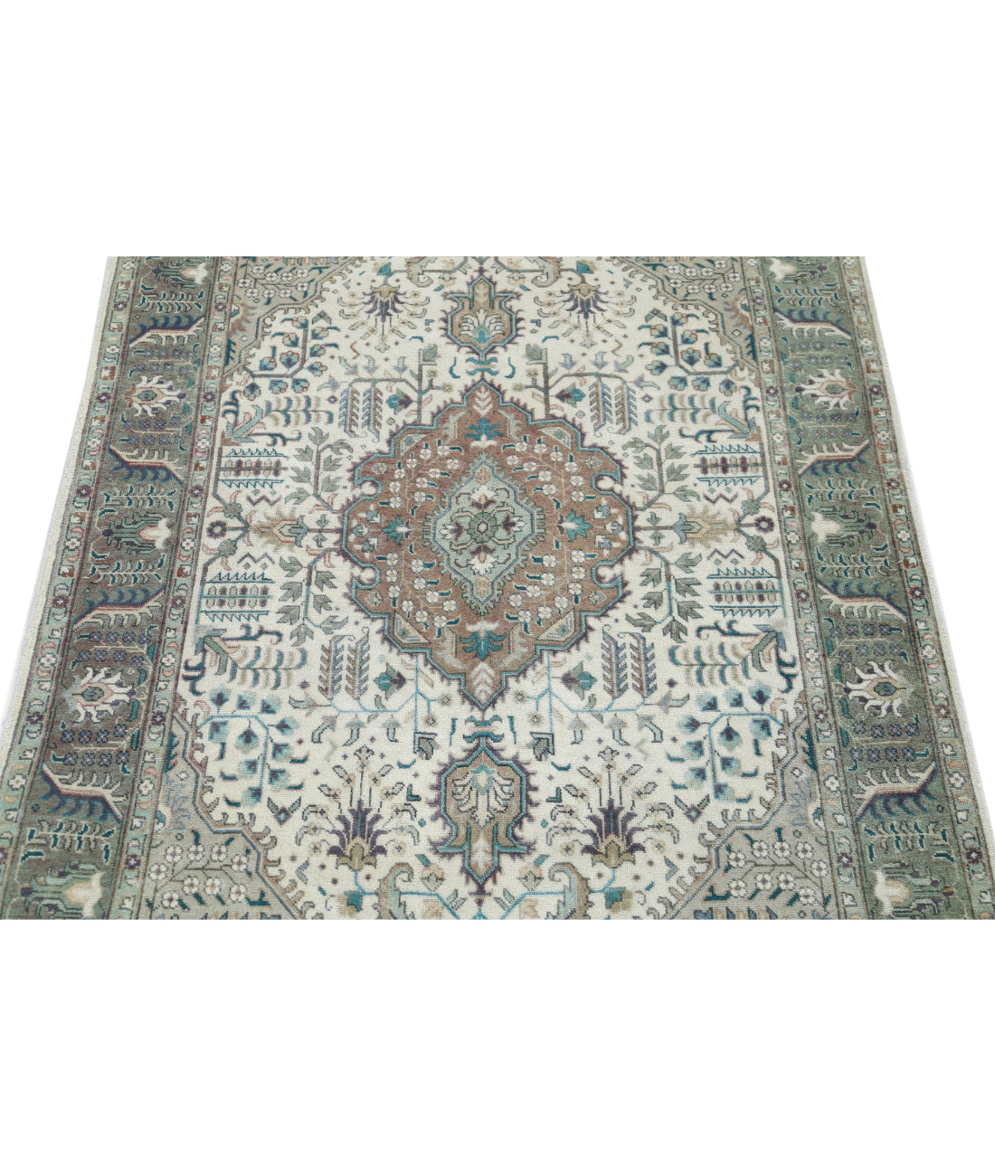 Hand Knotted Vintage Persian Tabriz Wool Rug - 3'2'' x 5'0'' 3'2'' x 5'0'' (95 X 150) / Ivory / Green
