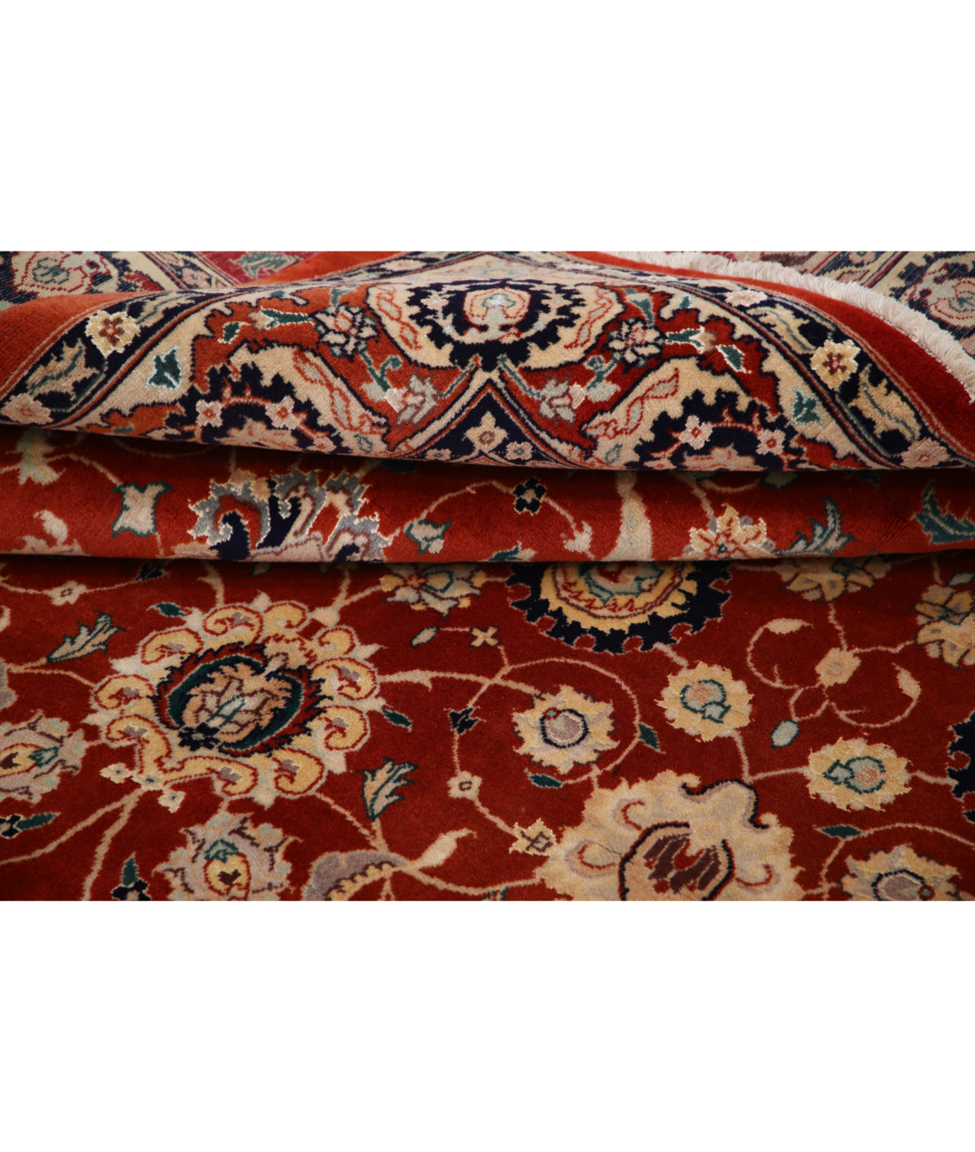 Hand Knotted Persian Tabriz Wool Rug - 5'8'' x 8'10'' 5'8'' x 8'10'' (170 X 265) / Red / Red