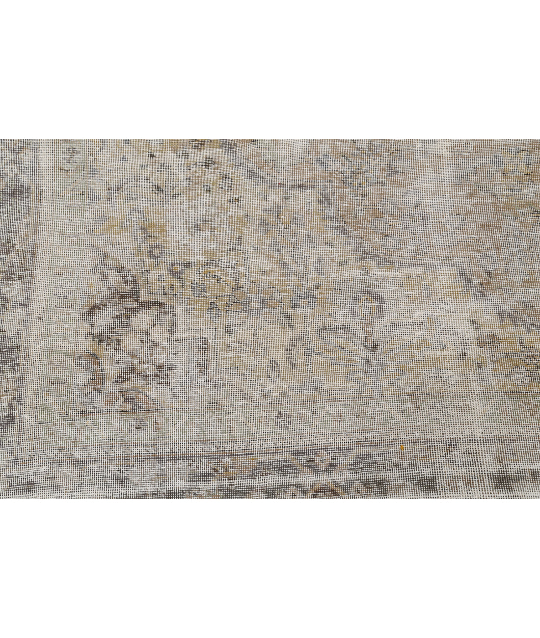 Hand Knotted Vintage Persian Tabriz Wool Rug - 6'11'' x 10'1'' 6'11'' x 10'1'' (208 X 303) / Ivory / Beige