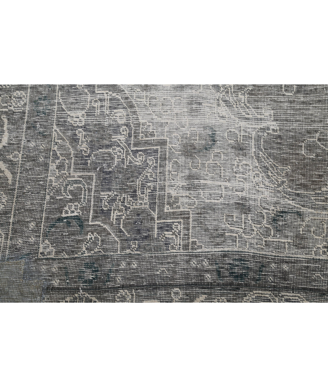 Hand Knotted Vintage Persian Tabriz Wool Rug - 8'5'' x 12'3'' 8'5'' x 12'3'' (253 X 368) / Grey / Ivory