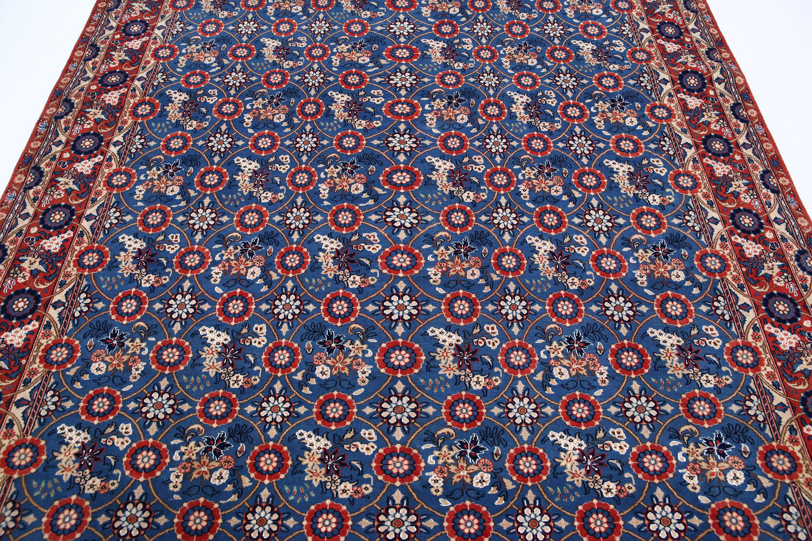 Hand Knotted Oriental Varamin Wool Rug - 6'10'' x 9'5''