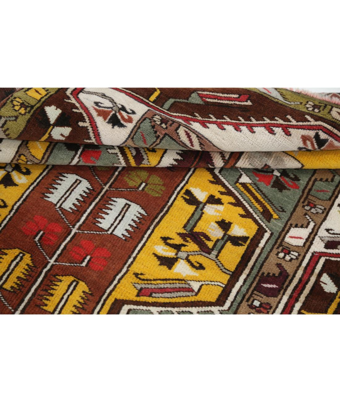 Hand Knotted Vintage Turkish Kars Wool Rug - 3'10'' x 6'6'' 3' 10" X 6' 6" (117 X 198) / Gold / Ivory