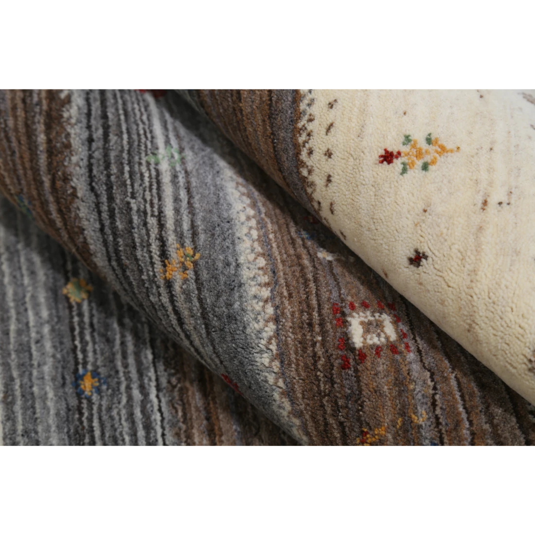 Hand Made Lori Wool Rug 5' 7" X 7' 11"