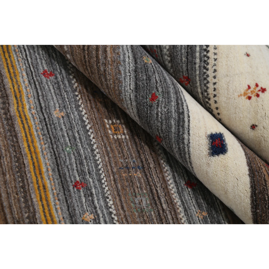 Hand Made Lori Wool Rug 5' 9" X 7' 11"