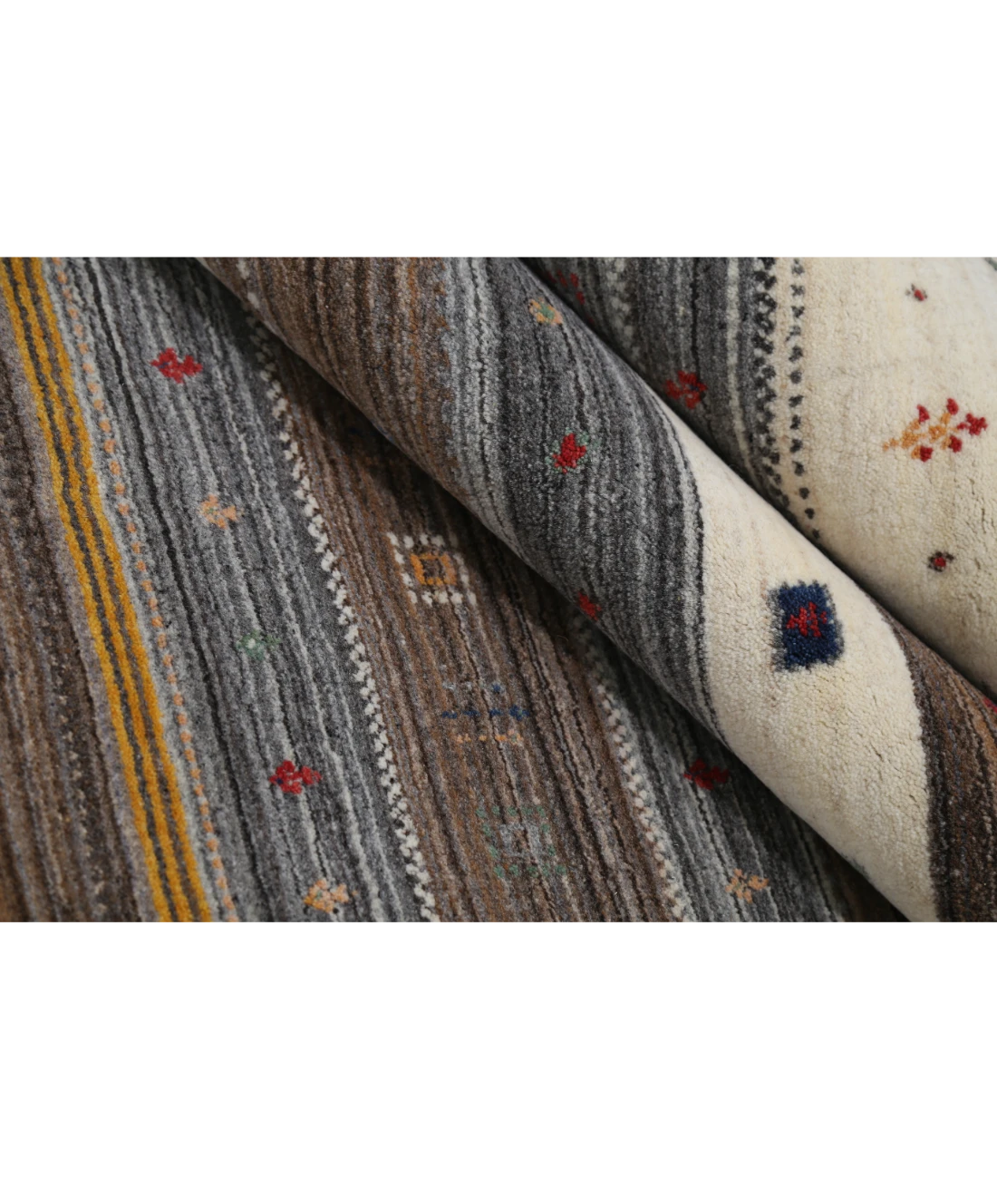 Hand Made Lori Wool Rug 5' 9" X 7' 11"