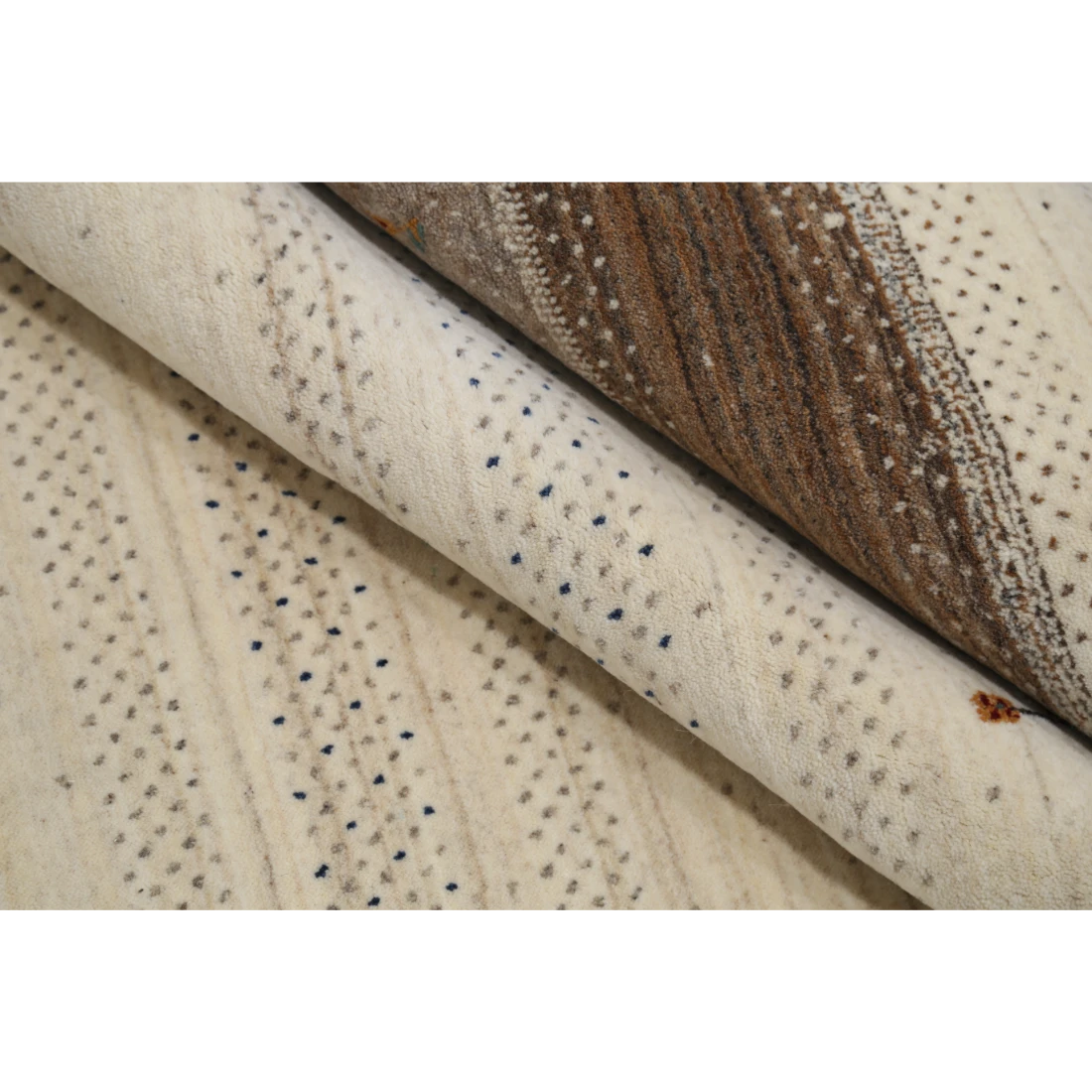 Hand Made Lori Wool Rug 5' 3" X 7' 4"