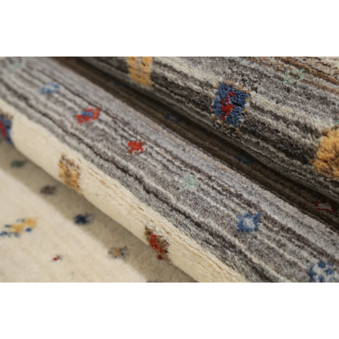 Hand Made Lori Wool Rug 3' 1" X 5' 2"