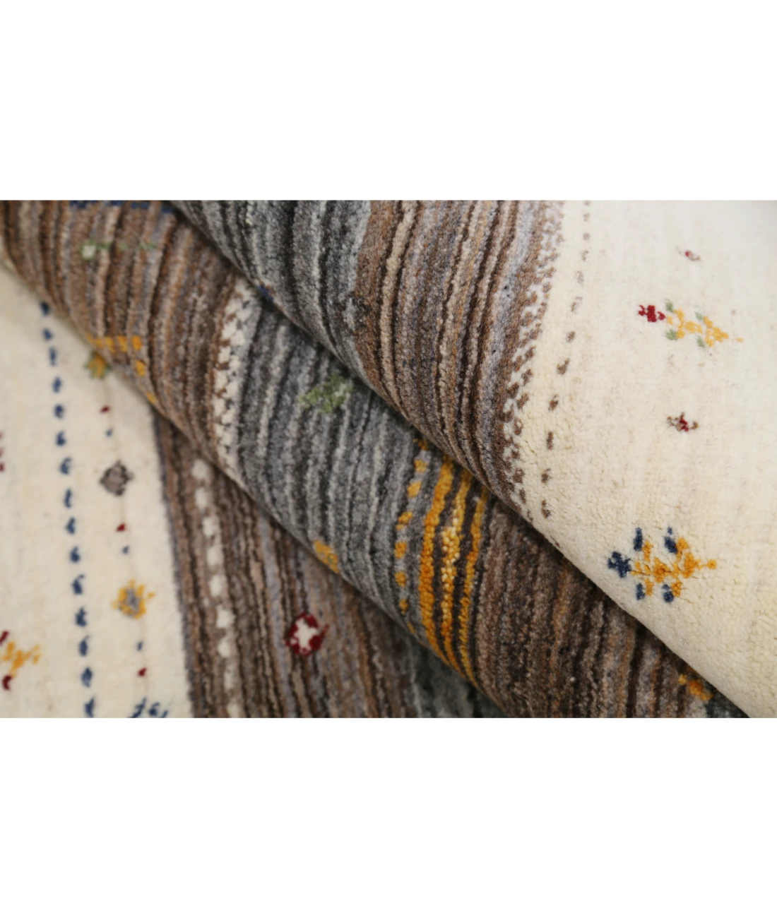 Hand Made Lori Wool Rug 5' 7" X 7' 10"