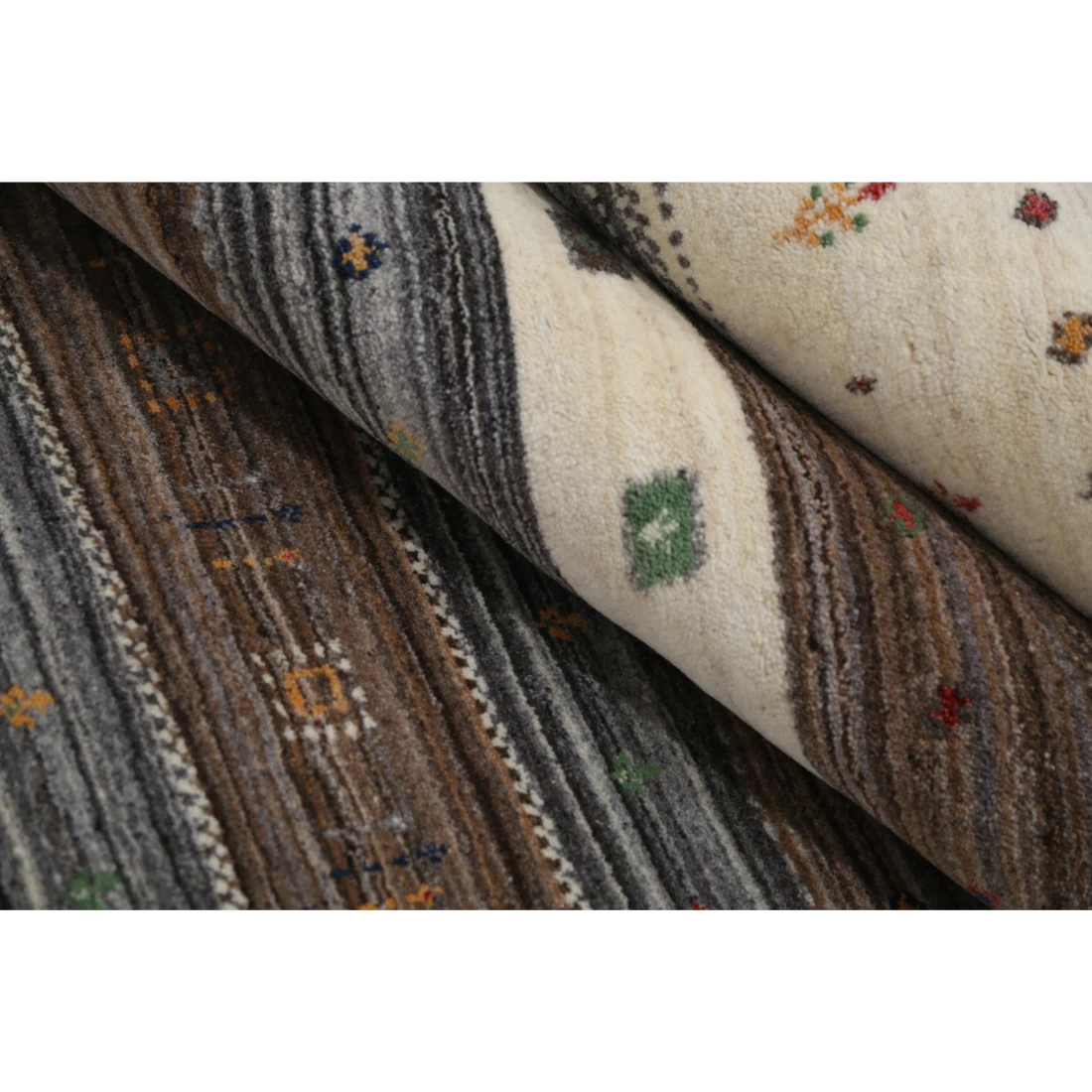 Hand Made Lori Wool Rug 5' 9" X 7' 10"