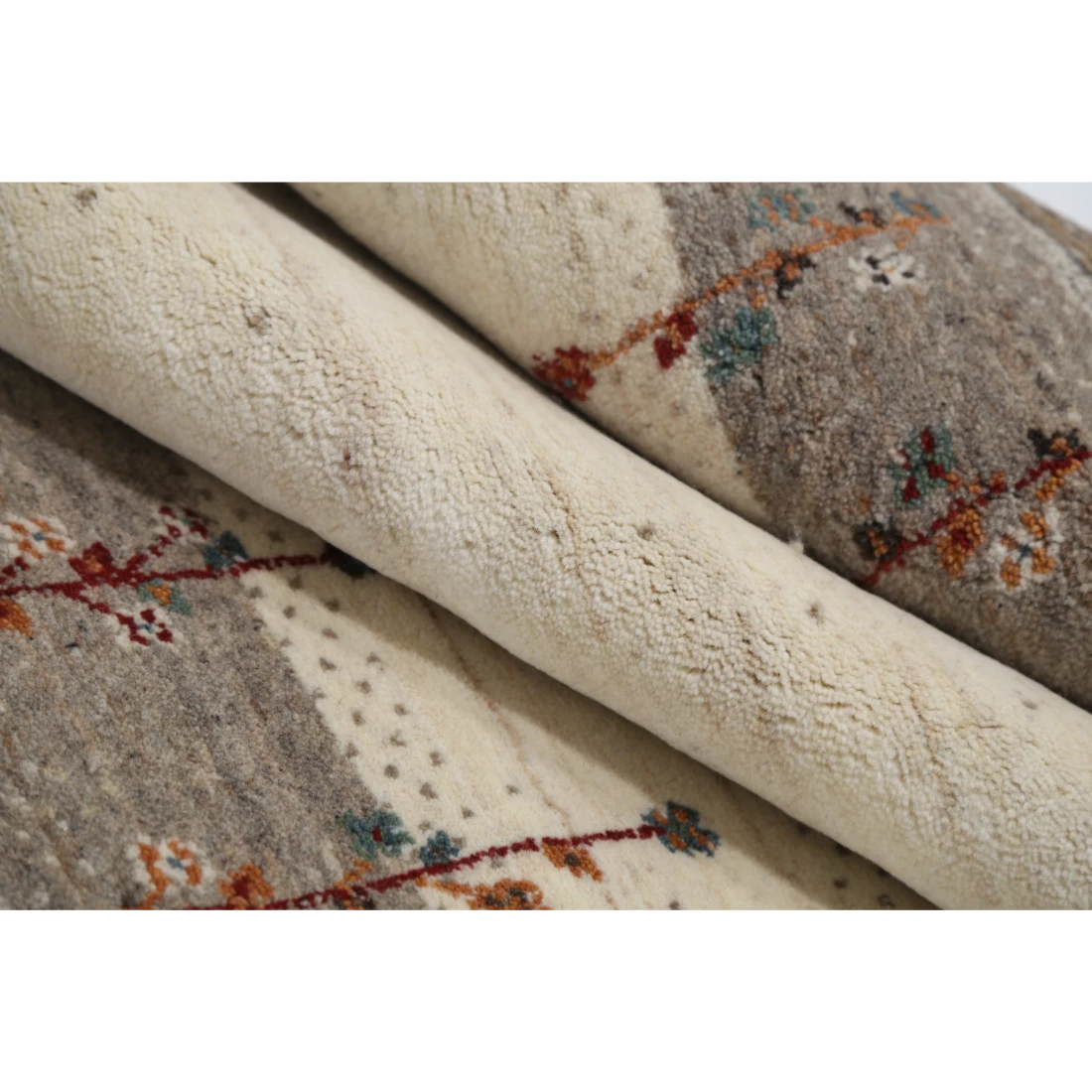 Hand Made Lori Wool Rug 4' 6" X 6' 5"