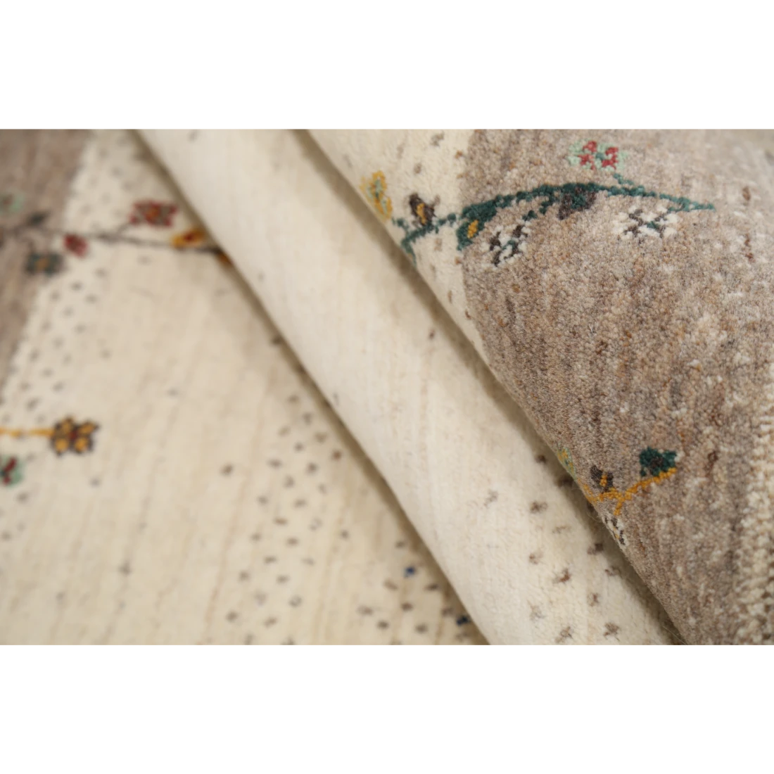 Hand Made Lori Wool Rug 4' 8" X 6' 7"
