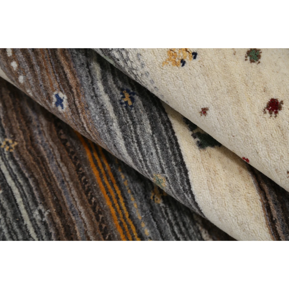Hand Made Lori Wool Rug 3' 10" X 5' 10"