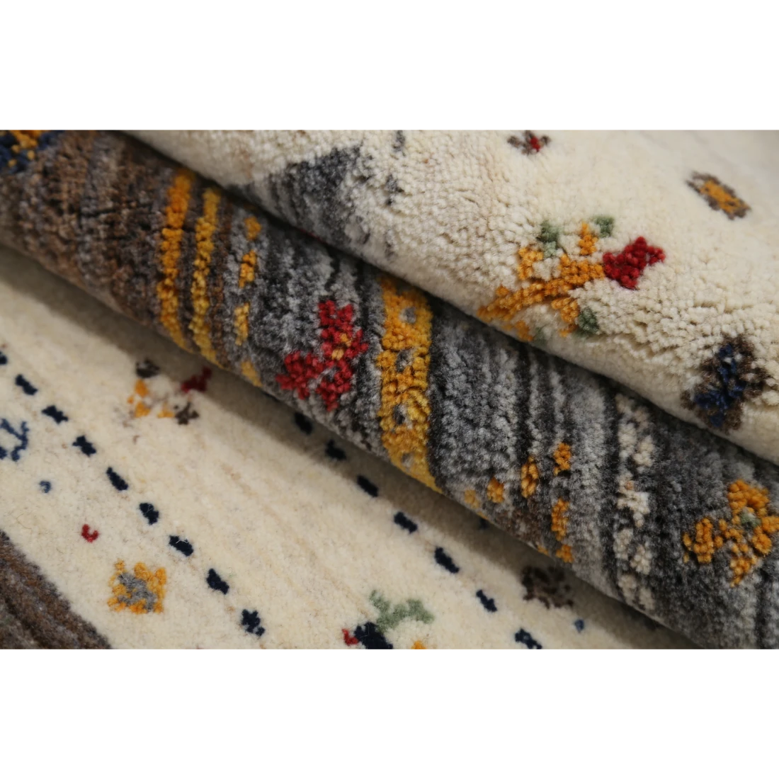 Hand Made Lori Wool Rug 2' 10" X 5' 2"