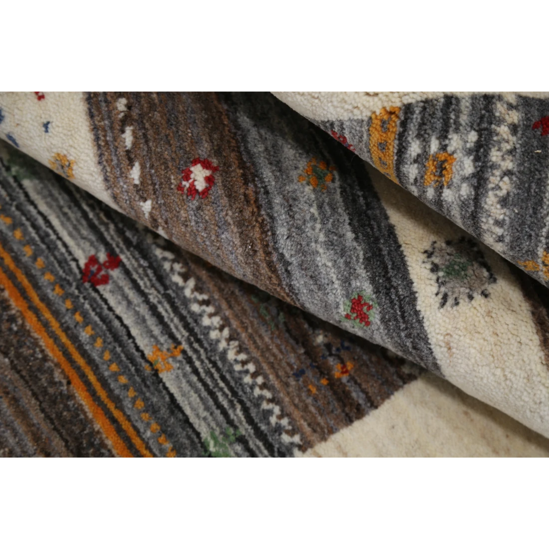 Hand Made Lori Wool Rug 3' 0" X 5' 3"