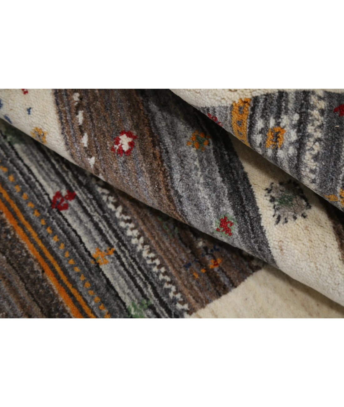 Hand Made Lori Wool Rug 3' 0" X 5' 3"