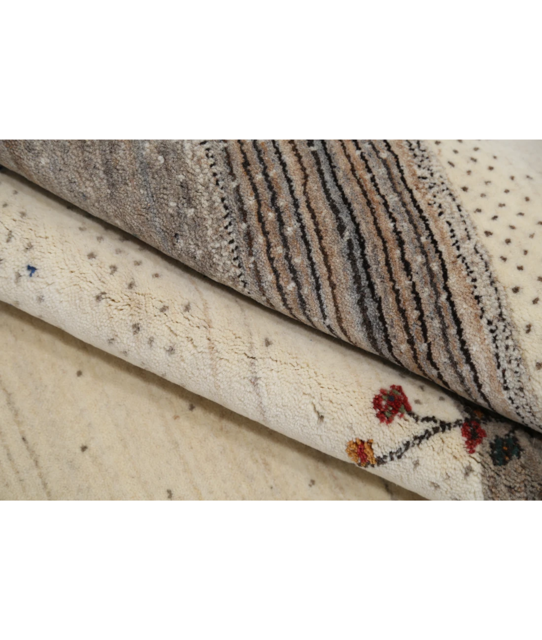 Hand Made Lori Wool Rug 5' 3" X 7' 5"