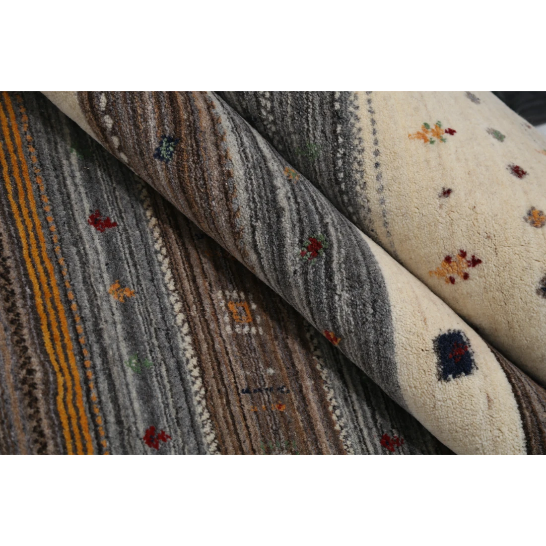 Hand Made Lori Wool Rug 5' 7" X 7' 10"