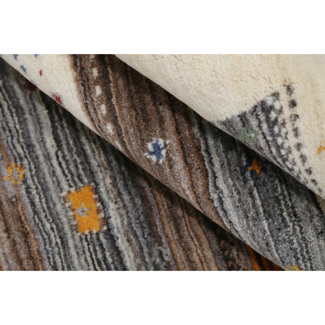 Hand Made Lori Wool Rug 4' 1" X 5' 11"