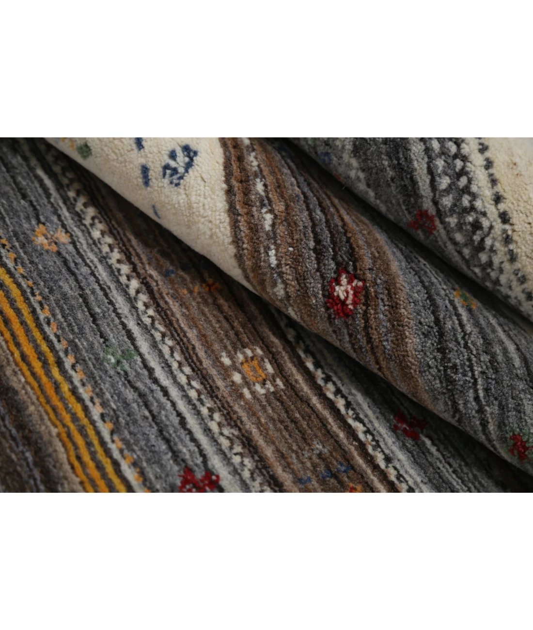 Hand Made Lori Wool Rug 3' 11" X 5' 9"