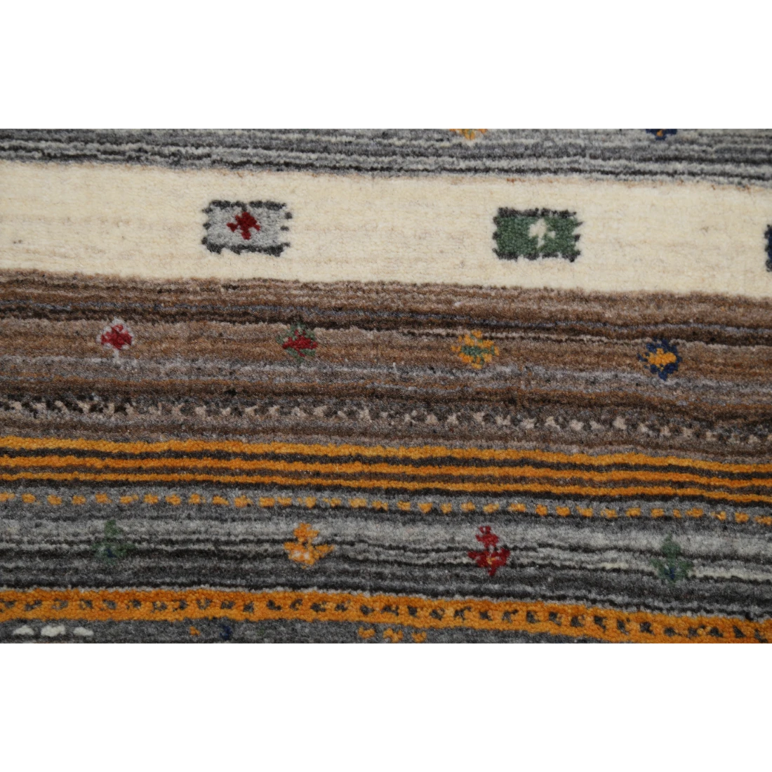 Hand Made Lori Wool Rug 4' 0" X 5' 10"