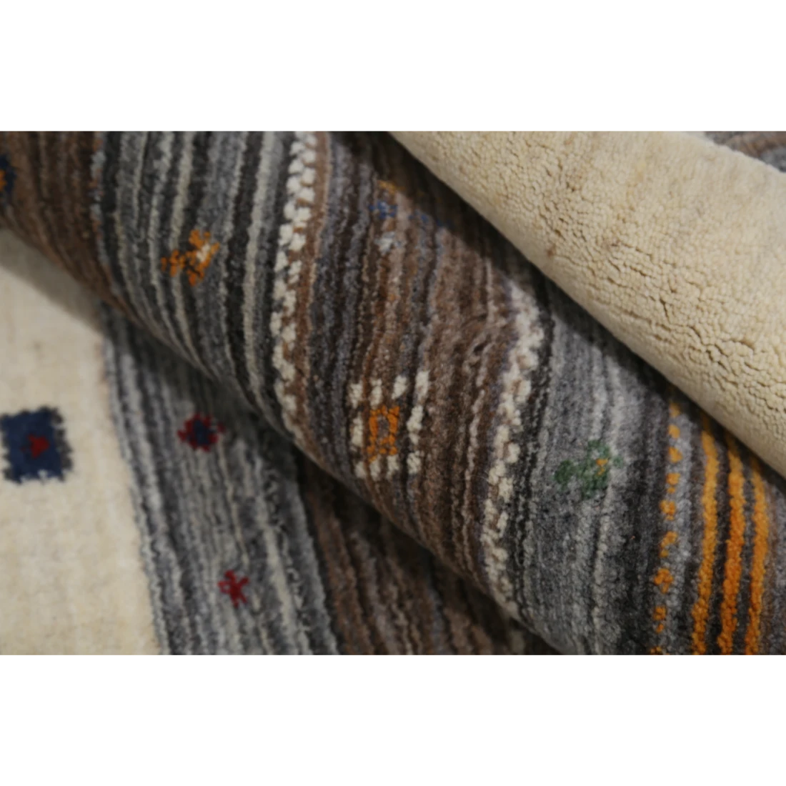 Hand Made Lori Wool Rug 4' 0" X 5' 10"