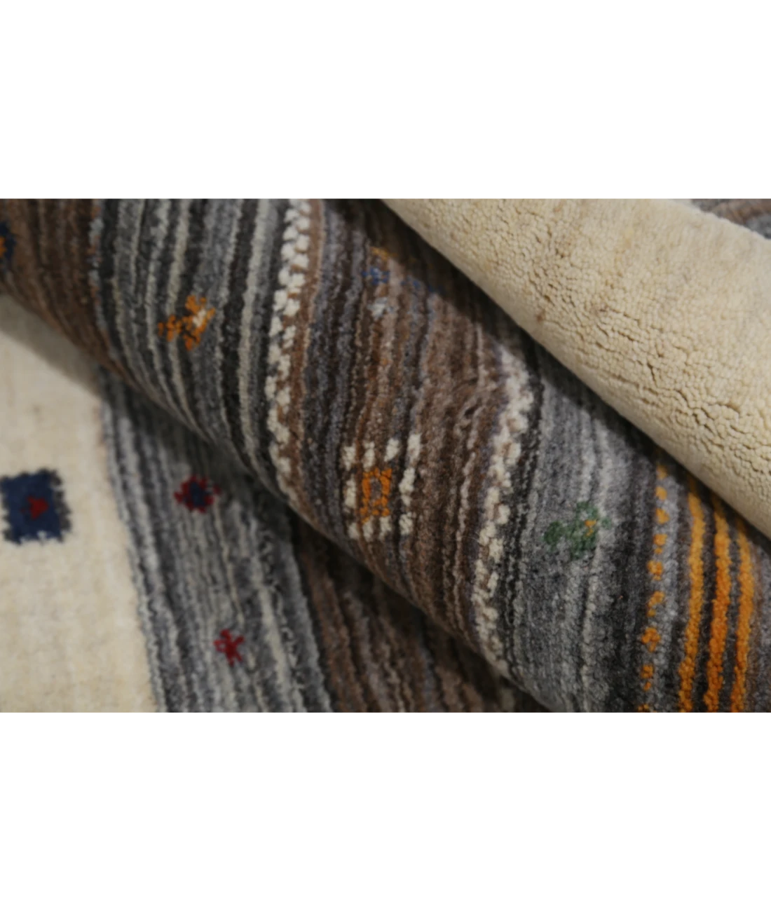 Hand Made Lori Wool Rug 4' 0" X 5' 10"