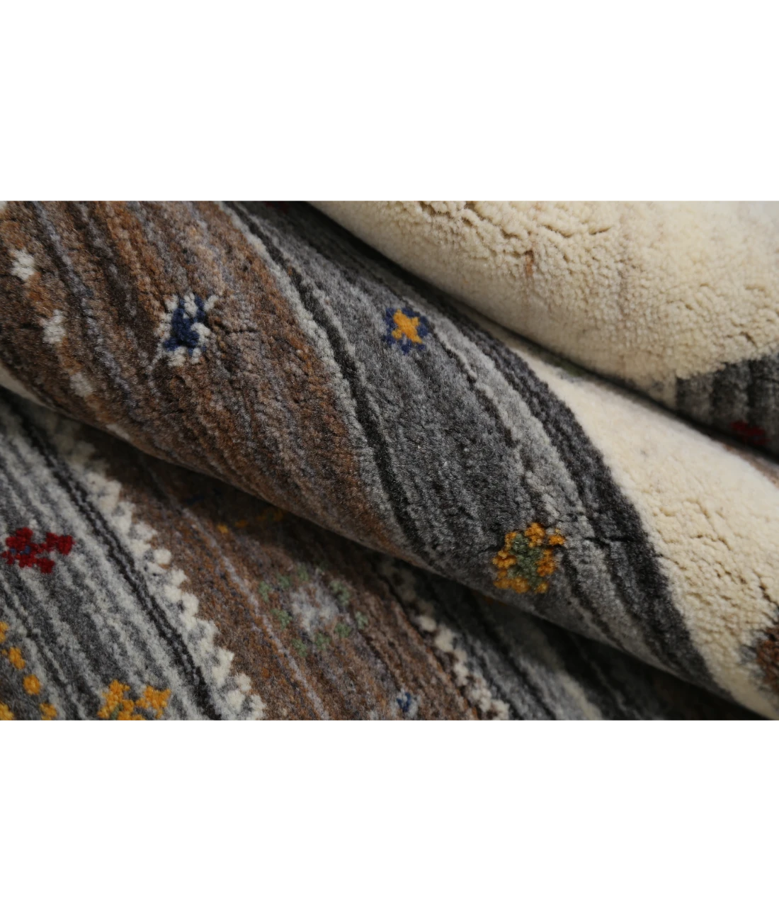 Hand Made Lori Wool Rug 3' 0" X 5' 2"