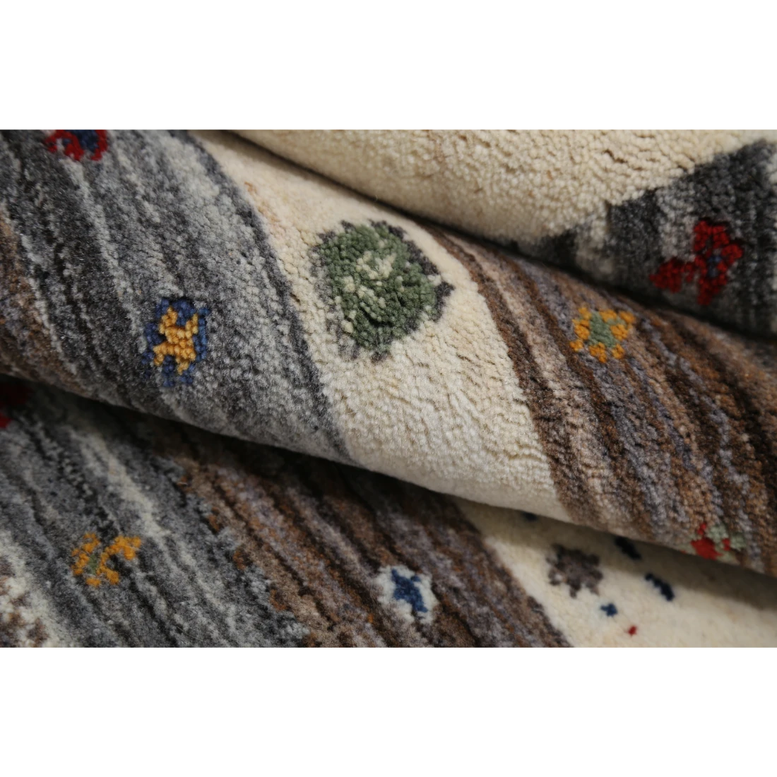 Hand Made Lori Wool Rug 2' 11" X 5' 2"